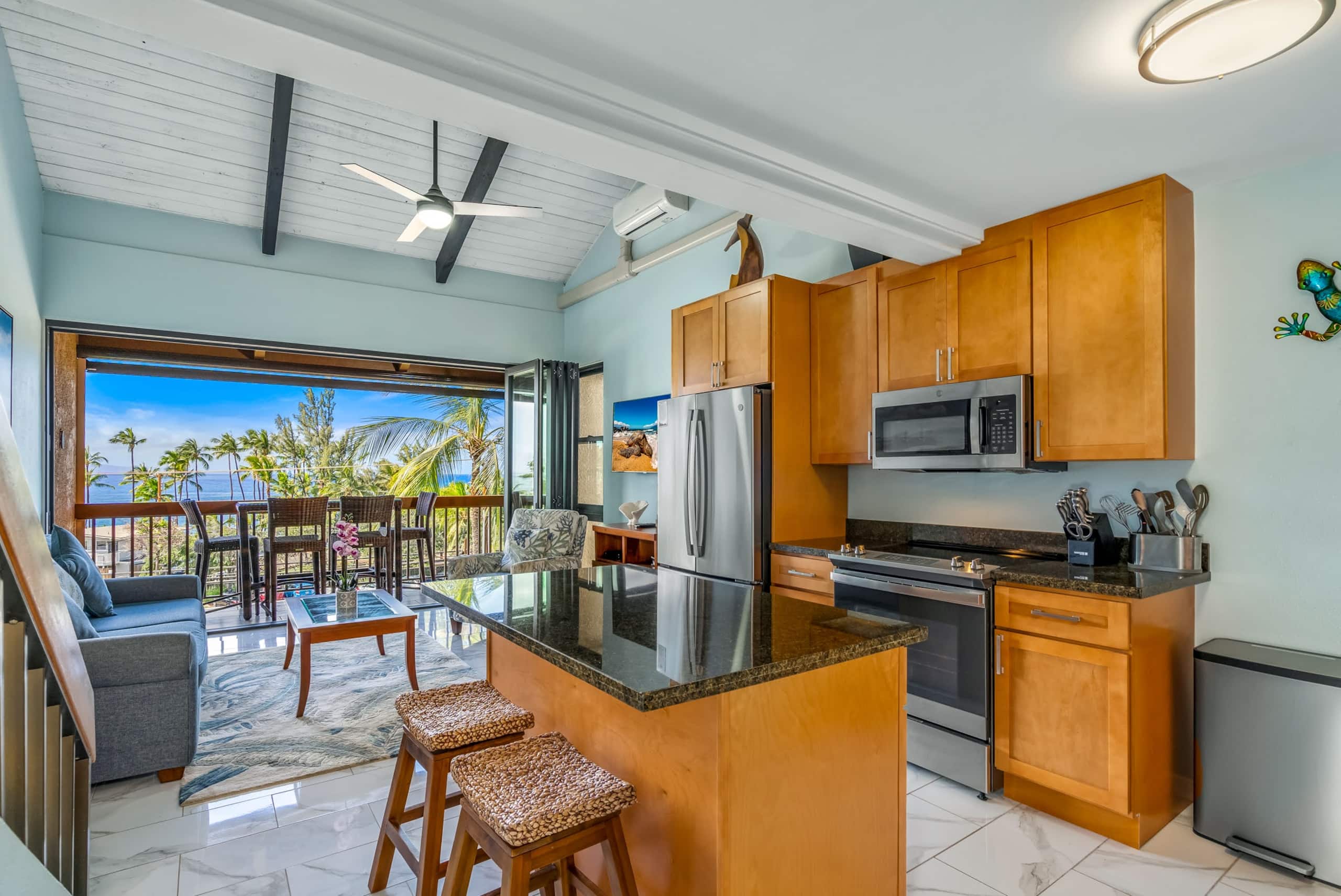 Condo in Kihei · ★5.0 · 2 bedrooms · 3 beds · 2 private baths - Image 11