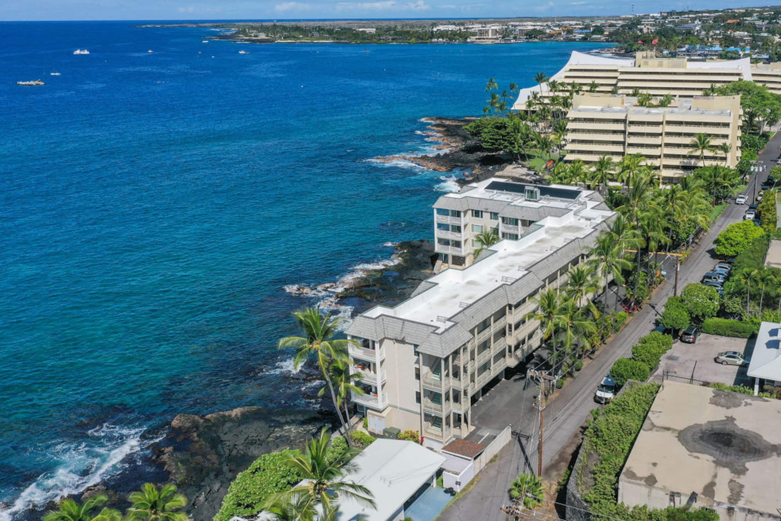 Condo in Kailua-Kona · ★5.0 · 1 bedroom · 2 beds · 1 bath - Image 13
