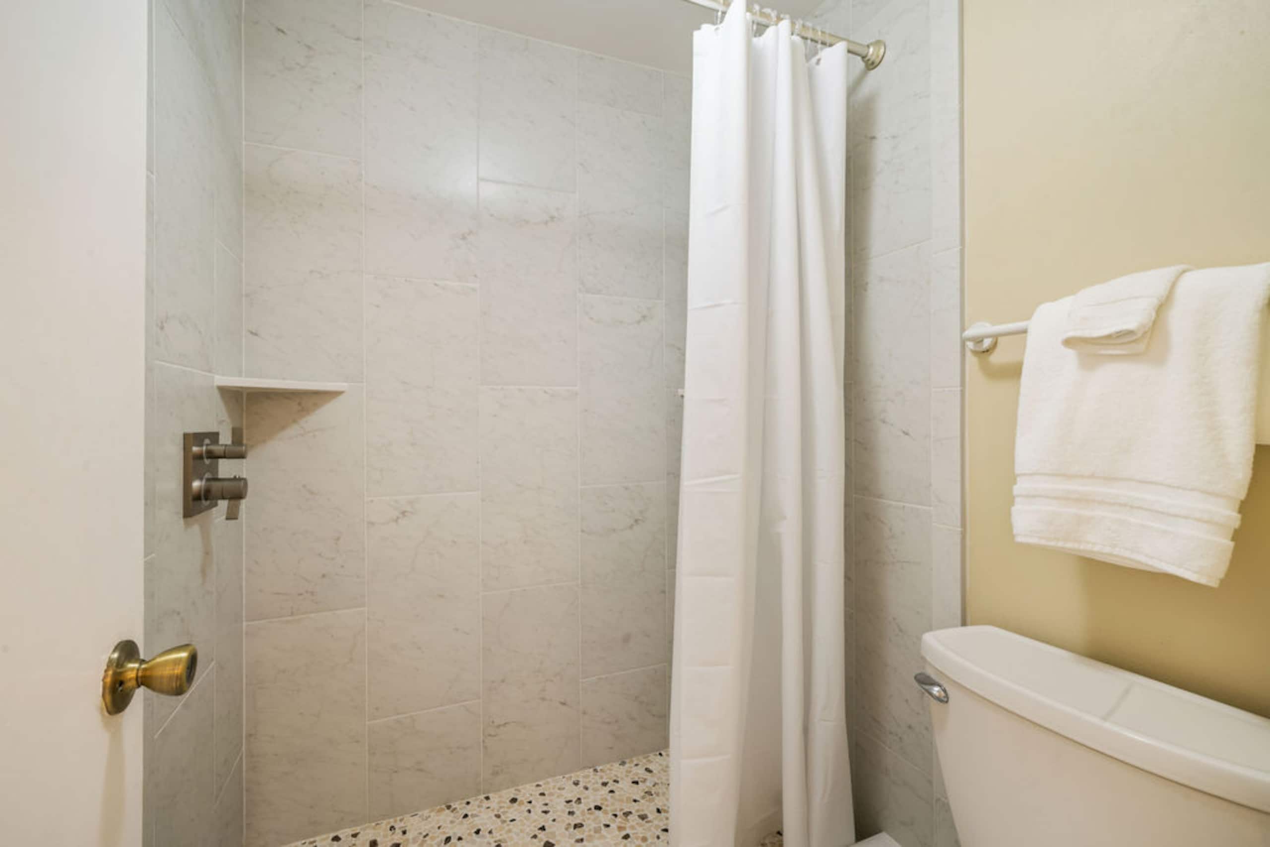 Condo in Kailua-Kona · ★5.0 · 1 bedroom · 2 beds · 1 bath - Image 9