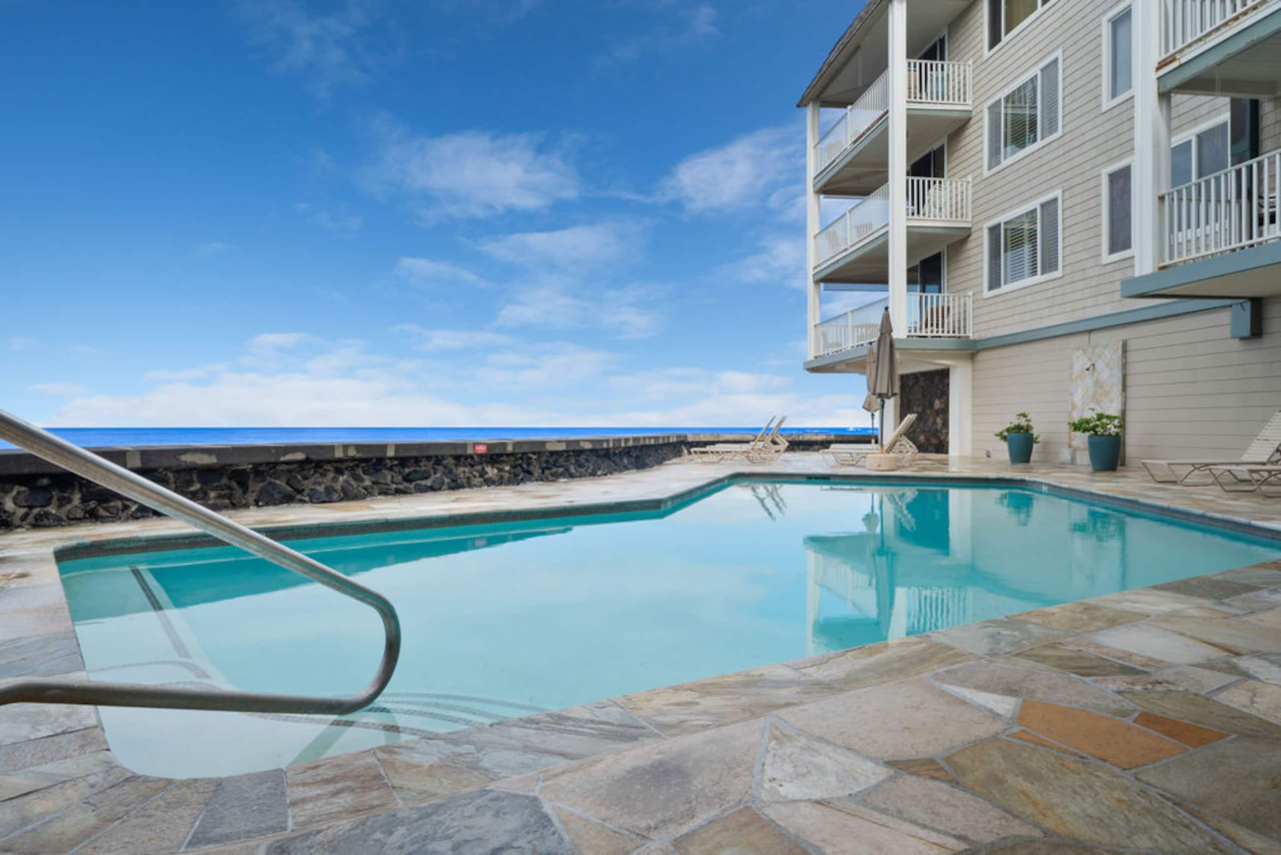Condo in Kailua-Kona · ★4.75 · 1 bedroom · 1 bed · 1 bath - Image 20