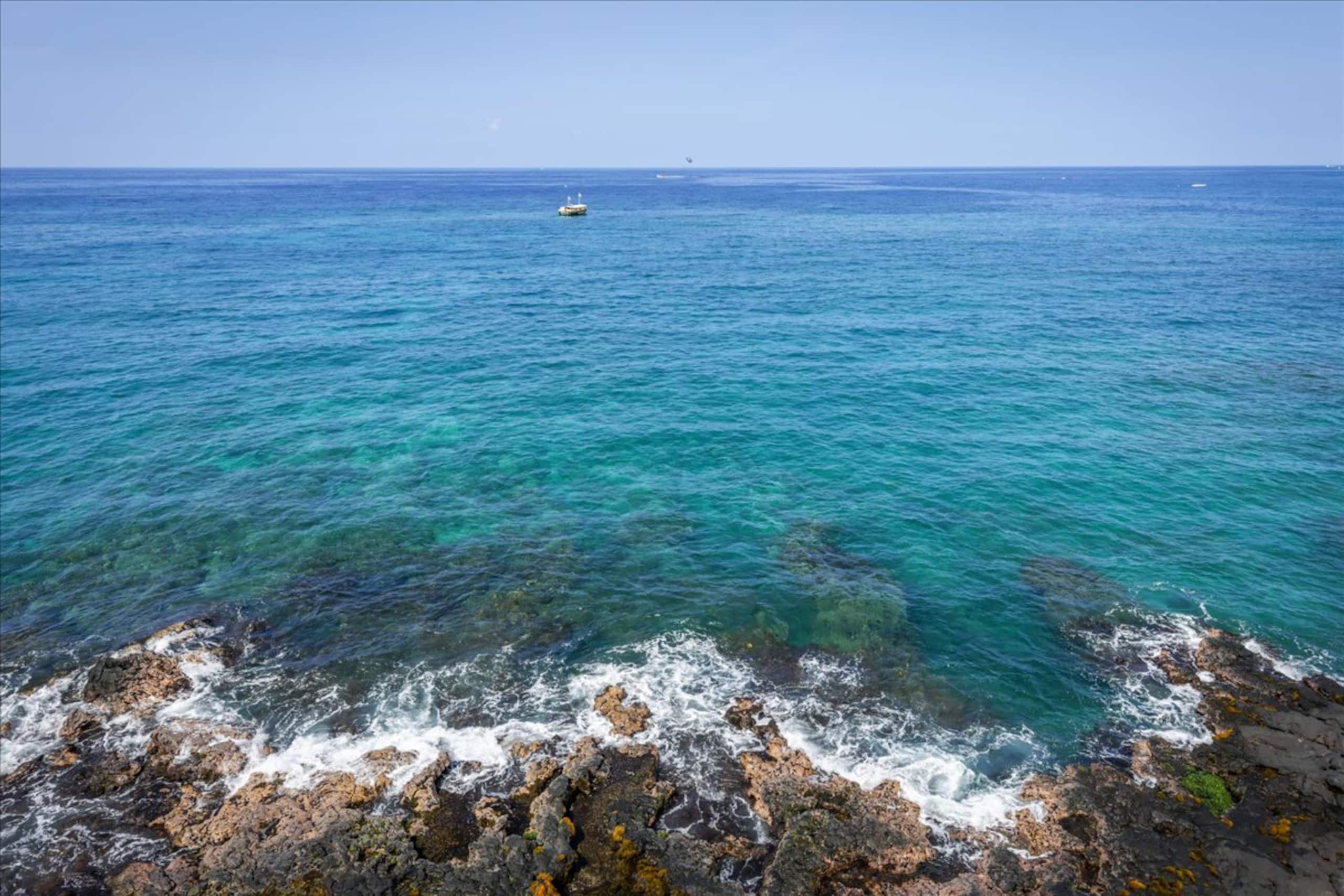 Condo in Kailua-Kona · ★4.5 · 1 bedroom · 1 bed · 1 bath - Image 25