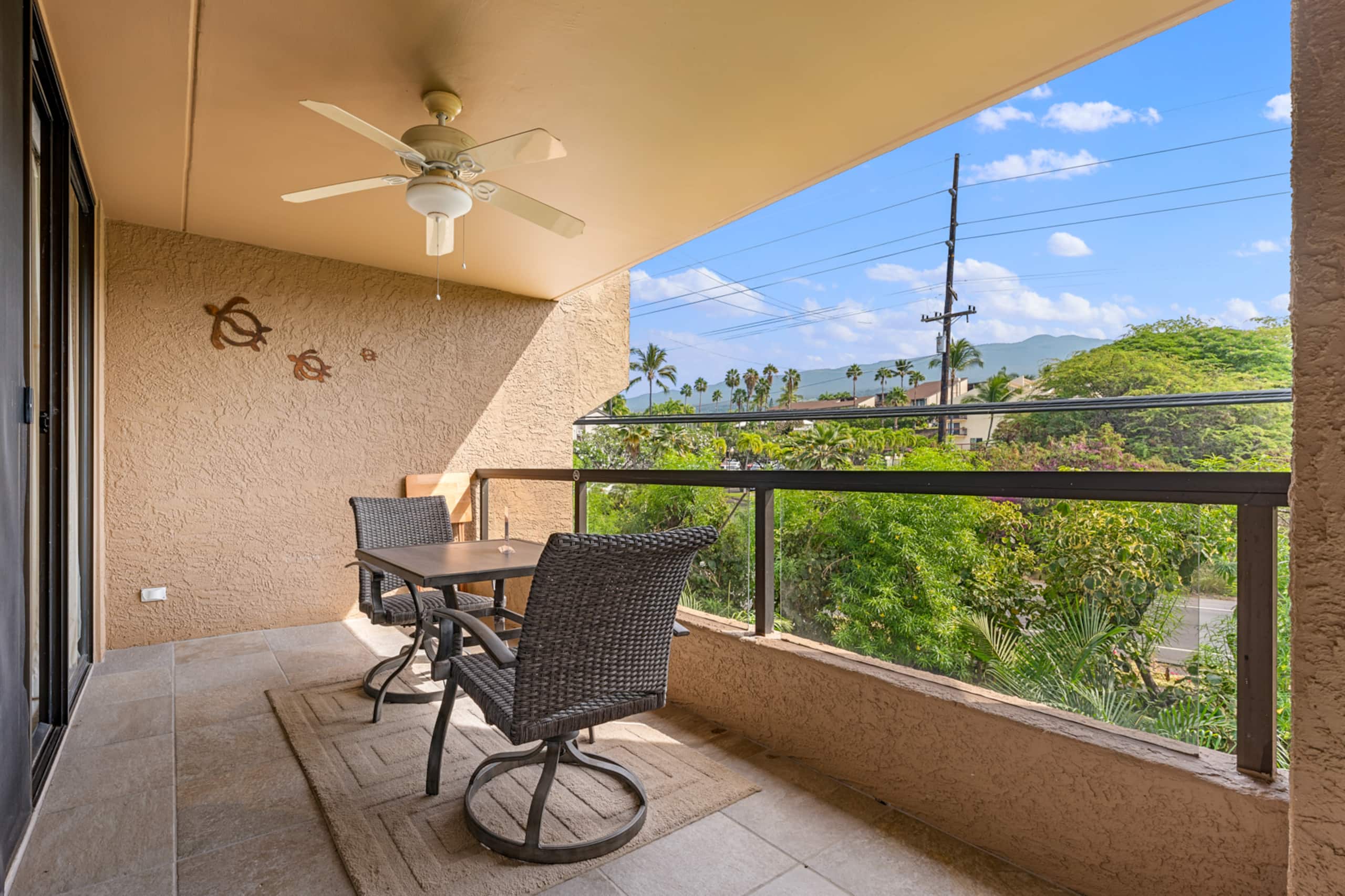 Condo in Kailua-Kona · ★4.6 · 1 bedroom · 2 beds · 2 private baths - Image 20