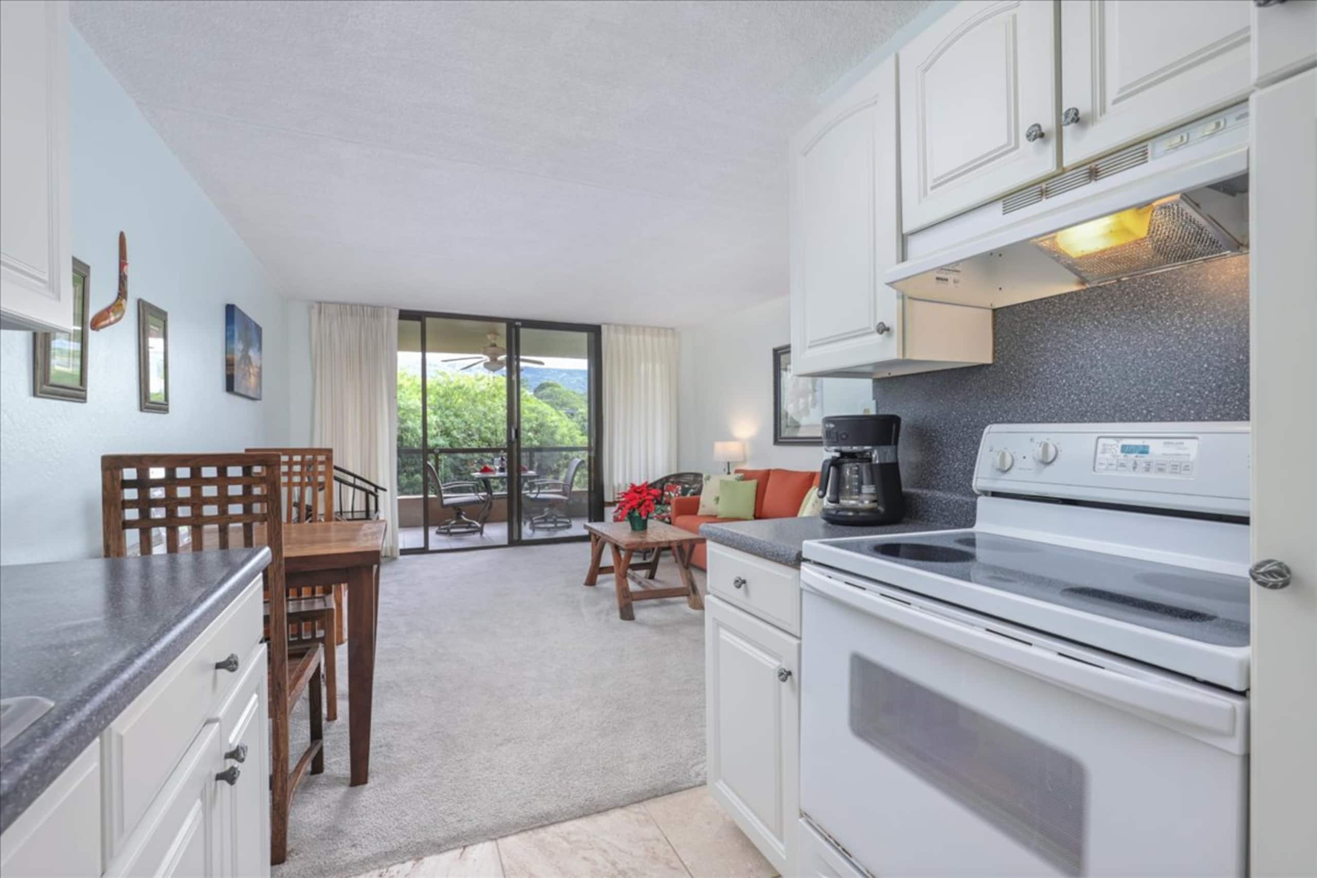 Condo in Kailua-Kona · ★4.6 · 1 bedroom · 2 beds · 2 private baths - Image 17