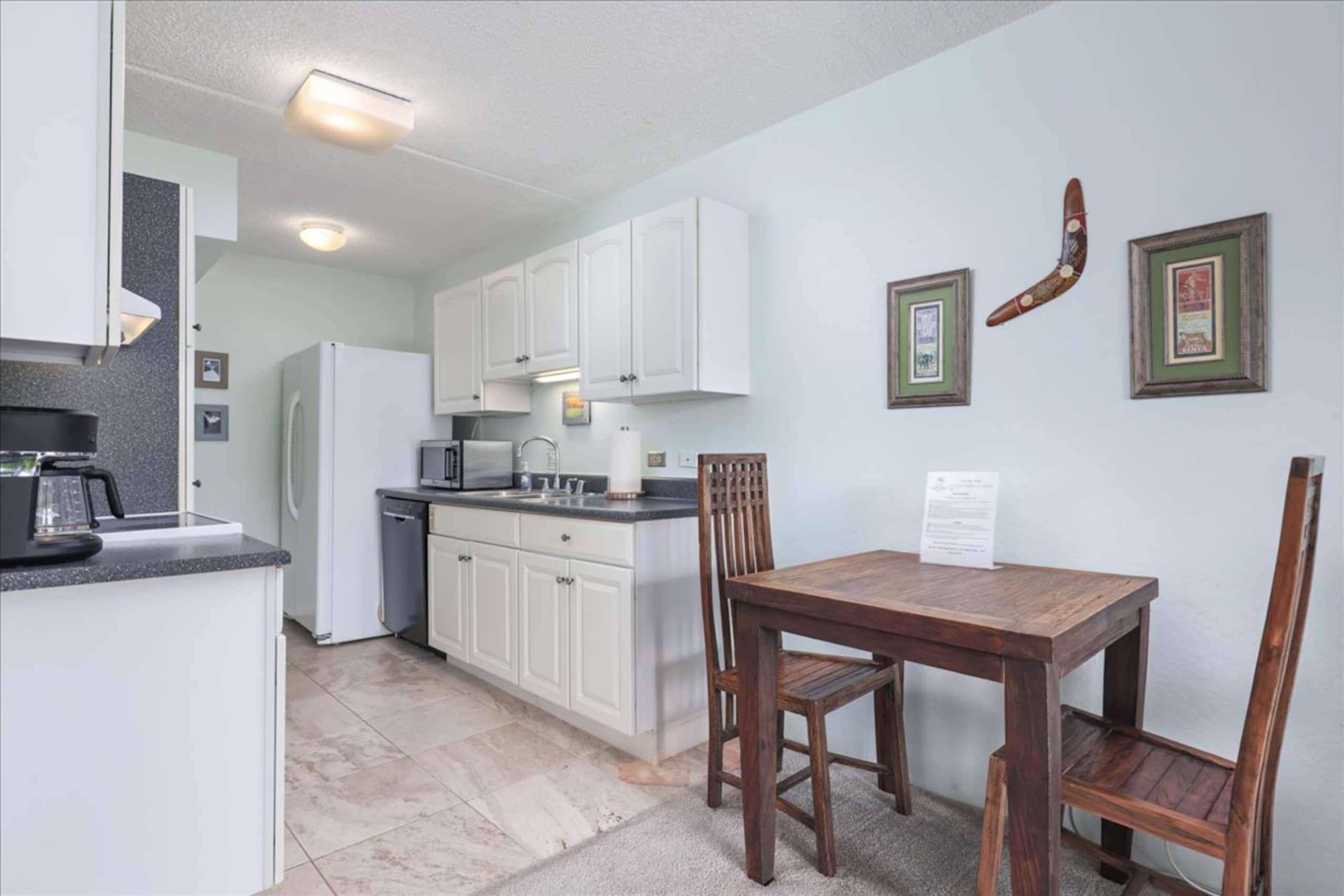 Condo in Kailua-Kona · ★4.6 · 1 bedroom · 2 beds · 2 private baths - Image 12