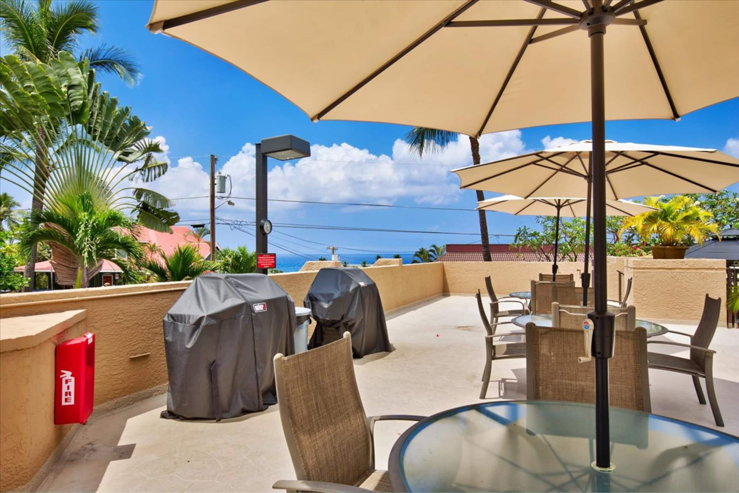 Condo in Kailua-Kona · ★4.6 · 1 bedroom · 2 beds · 2 private baths - Image 32