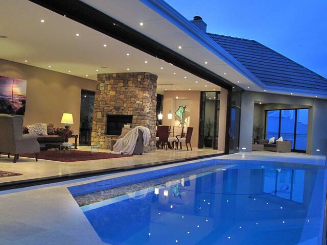 Simon’s Town Boutique Guesthouse Exec Garden Suite gallery image 3