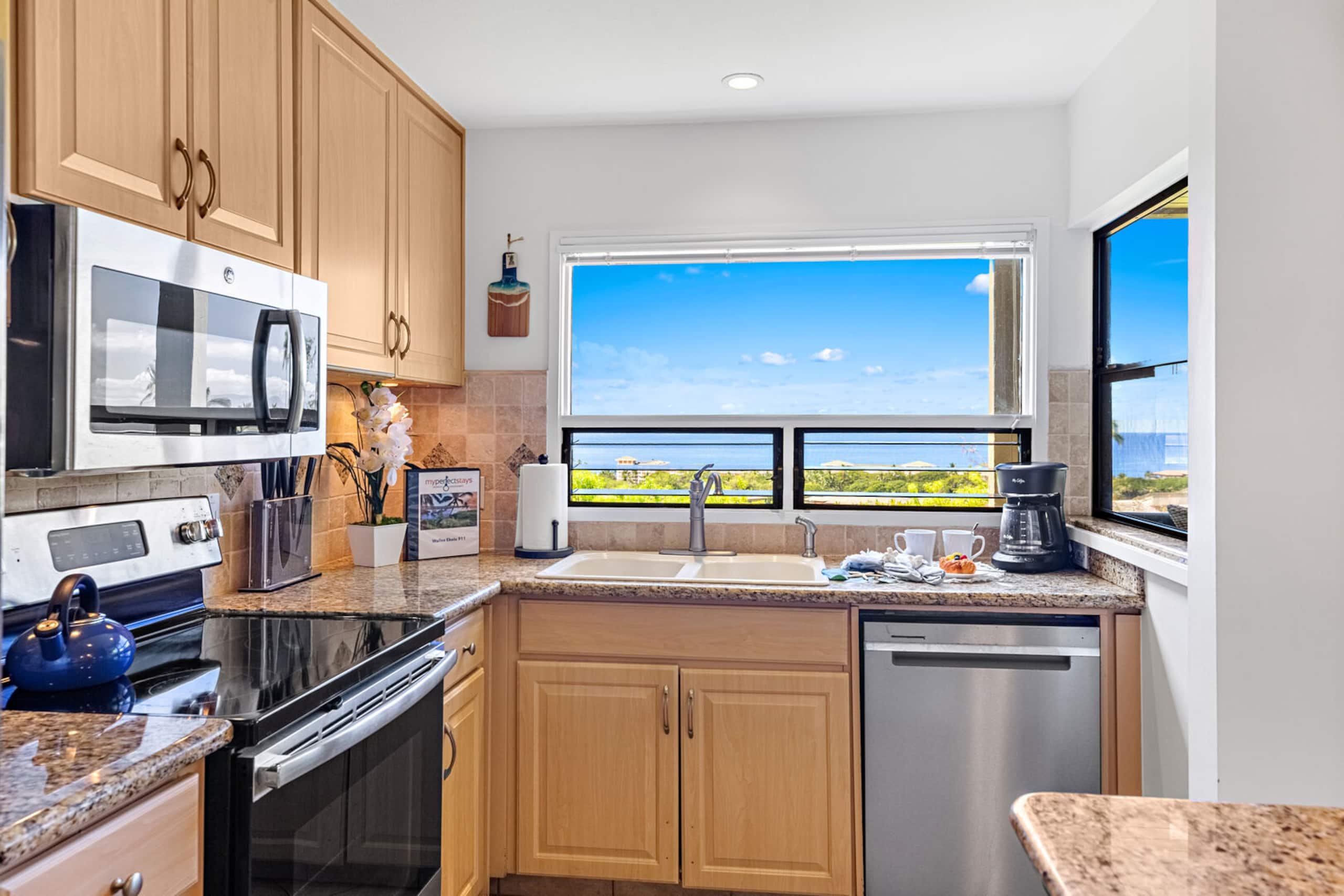Condo in Kihei · ★4.95 · 1 bedroom · 2 beds · 2 private baths - Image 17