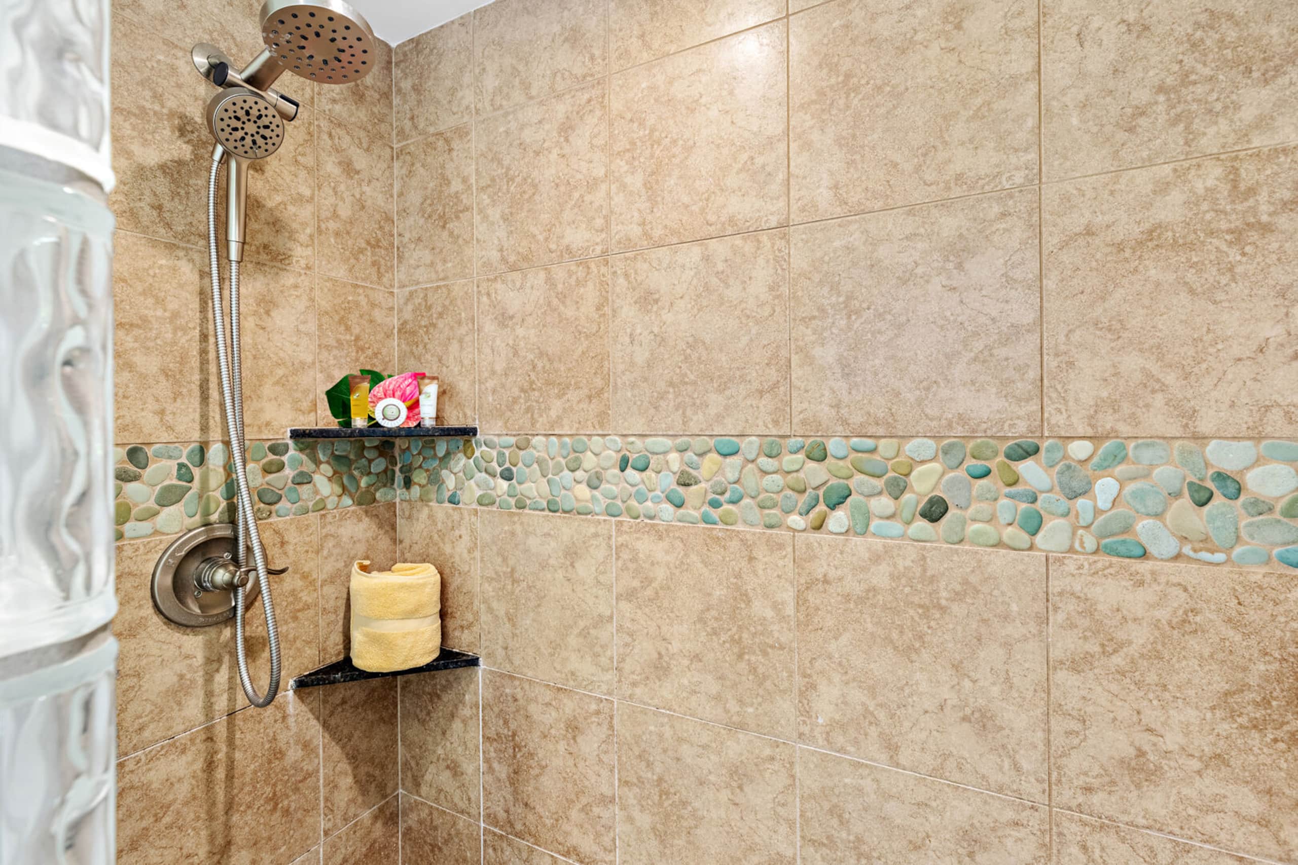 Condo in Kihei · ★4.95 · 1 bedroom · 2 beds · 2 private baths - Image 28