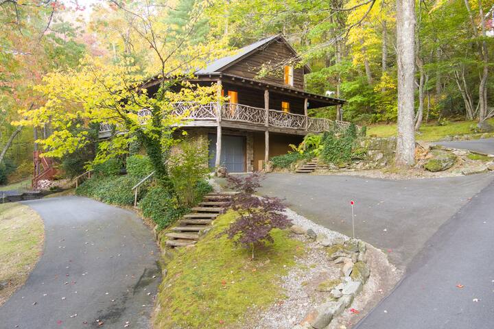 Highlands Vacation Rentals managed Airbnb listing 3