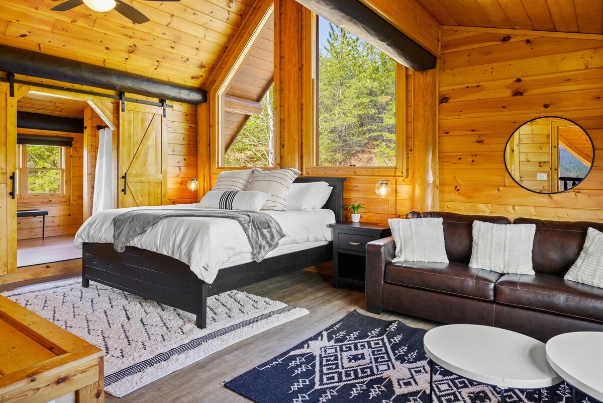 Rise and Shine: Probudite se uz jutarnje sunce u spavaćoj sobi na katu