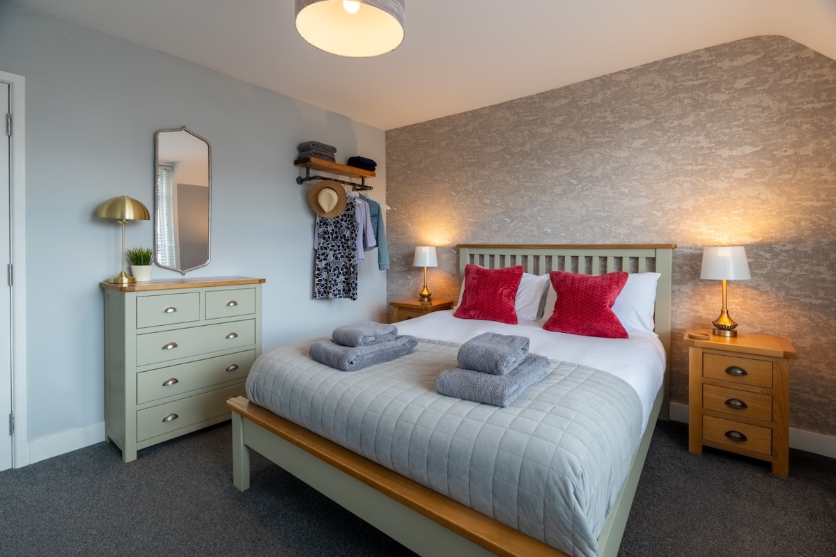 חדר שינה קינג סייז 