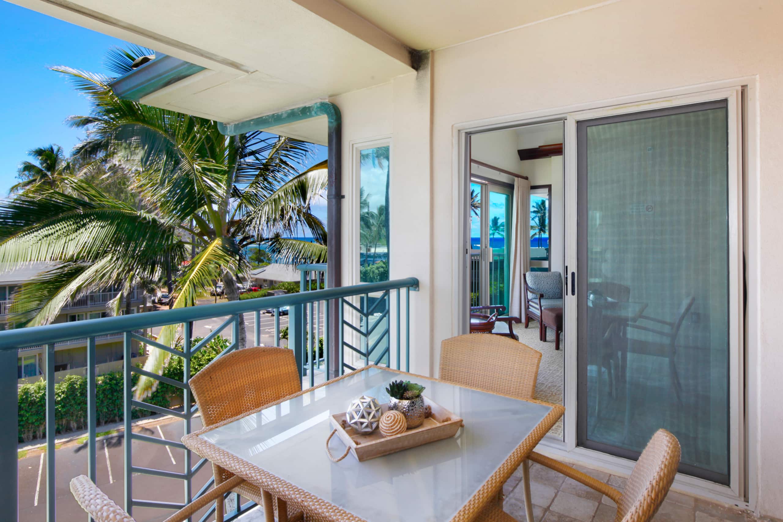 Penthouse Steps to Beach, Pool, Shops & More w/ AC - Photo 9