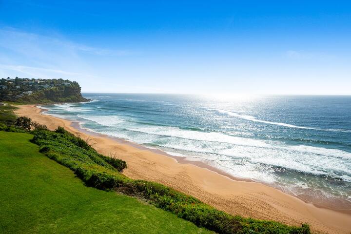 Bungan Beachscape by Palm Beach Holiday Rentals gallery image 4