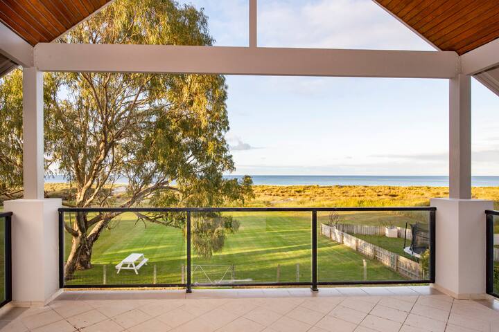 The Beach Club gallery image 3