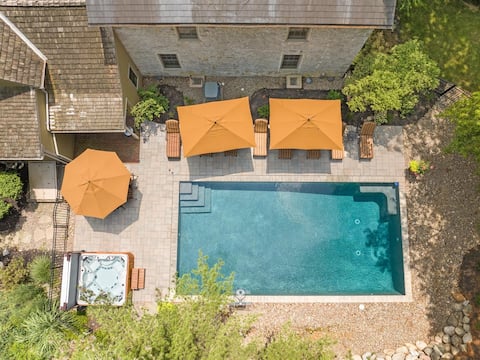 Pool HotTub Pickleball Golf Arcade Firepit Fishing