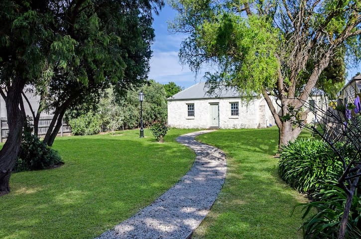 Doran – Central Gem