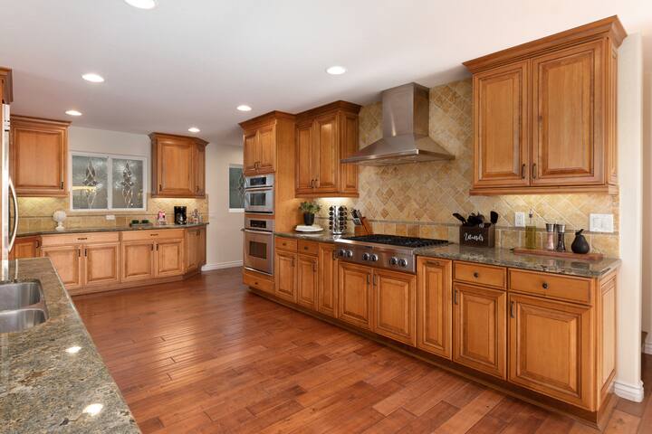 Stunning Ocean-view Oasis w/ Pool, Spa & Patio gallery image 4