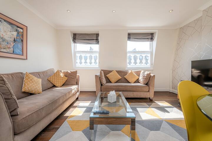 South Kensington Two Bedroom Apartment gallery image 5