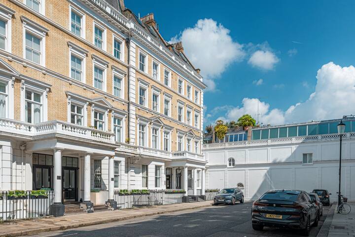 South Kensington Two Bedroom Apartment