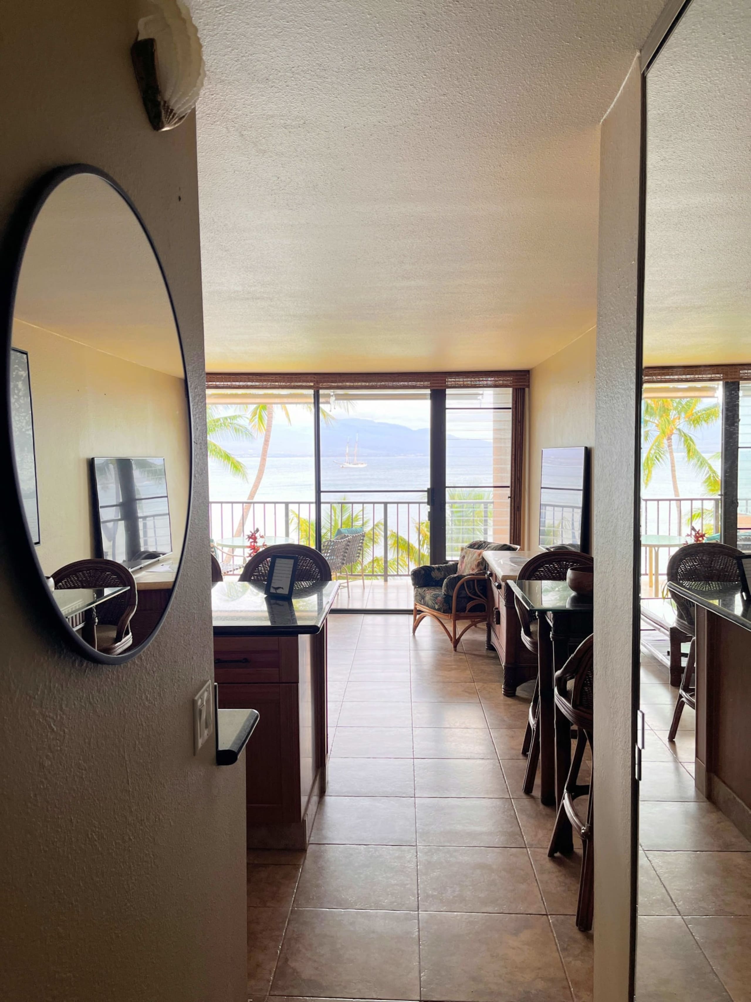 Condo in Wailuku · ★4.92 · 1 bedroom · 2 beds · 1 private bath - Image 2