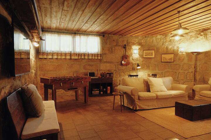 Casa da Alvarinha. Privacy, Comfort and Nature. gallery image 4