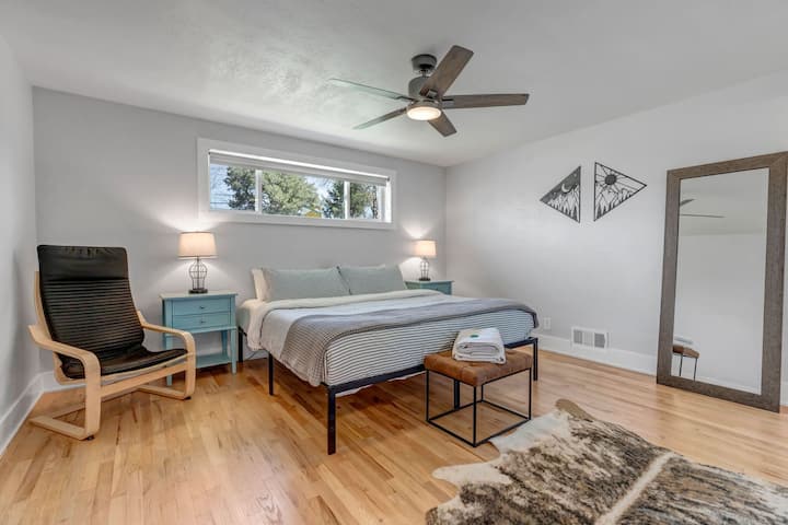 バスルーム付きキングサイズベッド