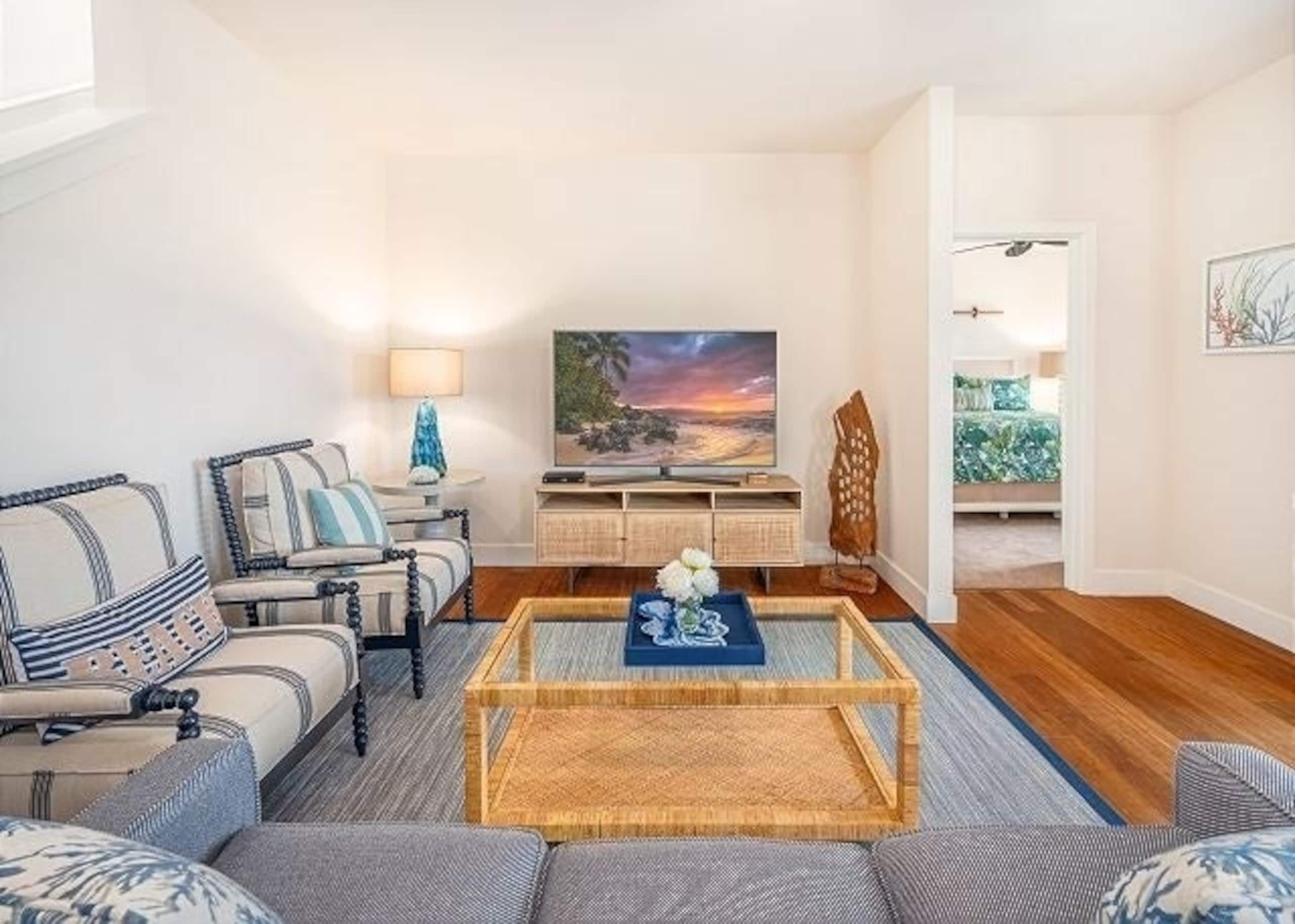Townhouse in Koloa · ★4.94 · 4 bedrooms · 5 beds · 3.5 shared baths - Image 11