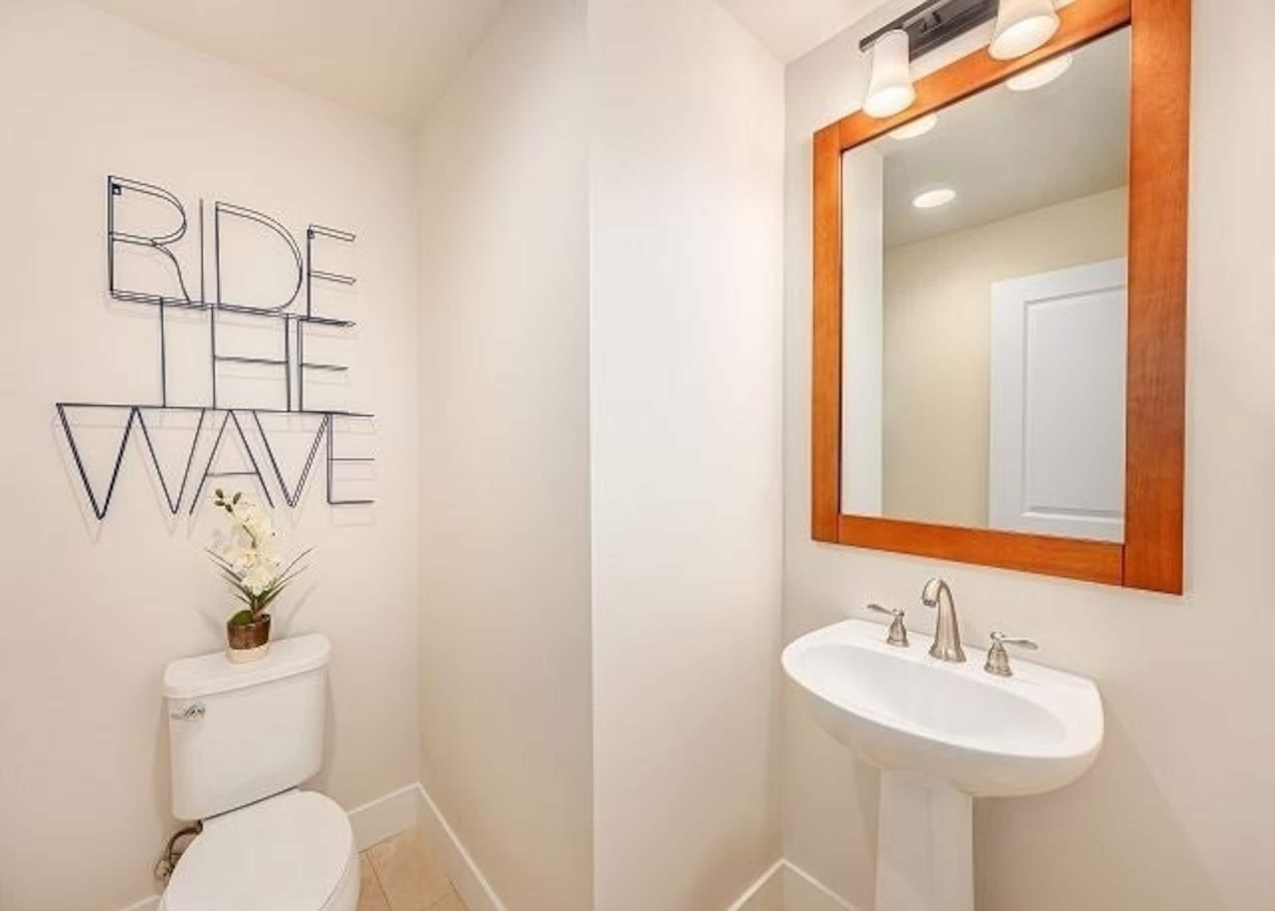 Townhouse in Koloa · ★4.94 · 4 bedrooms · 5 beds · 3.5 shared baths - Image 16