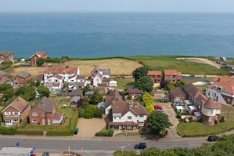 Overcliff Lodge Boutique Beachside Property