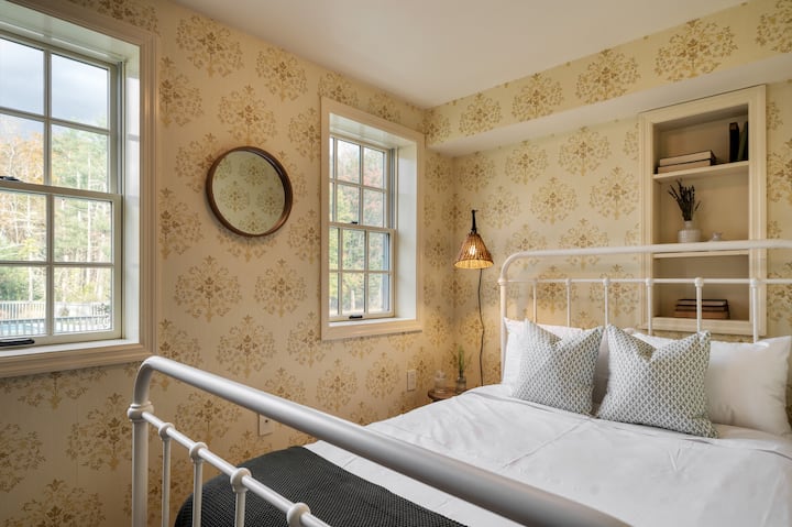 Bedroom 4 features a queen bed.