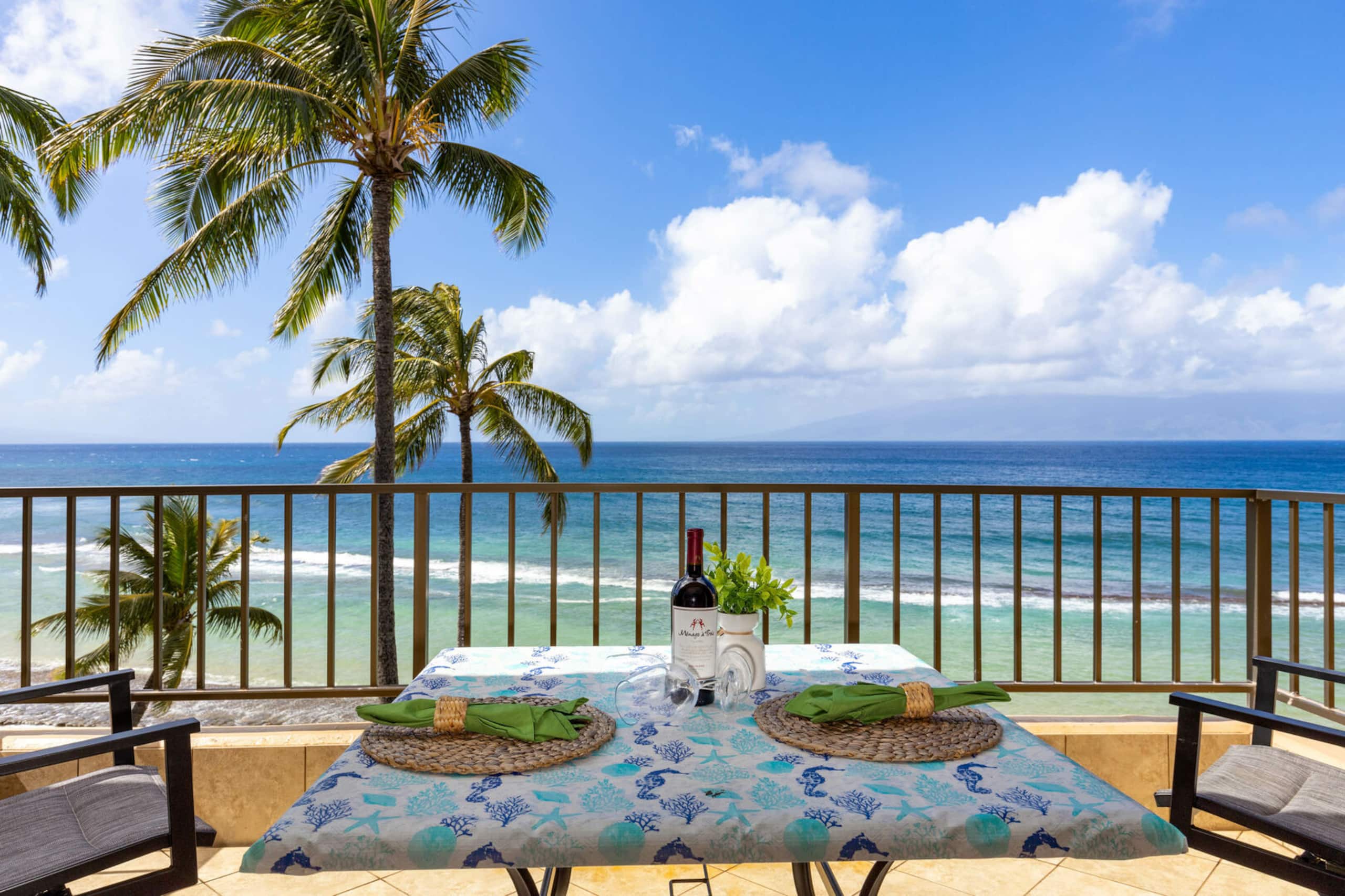 Condo in Lahaina · ★4.61 · 2 bedrooms · 3 beds · 2 private baths - Image 1
