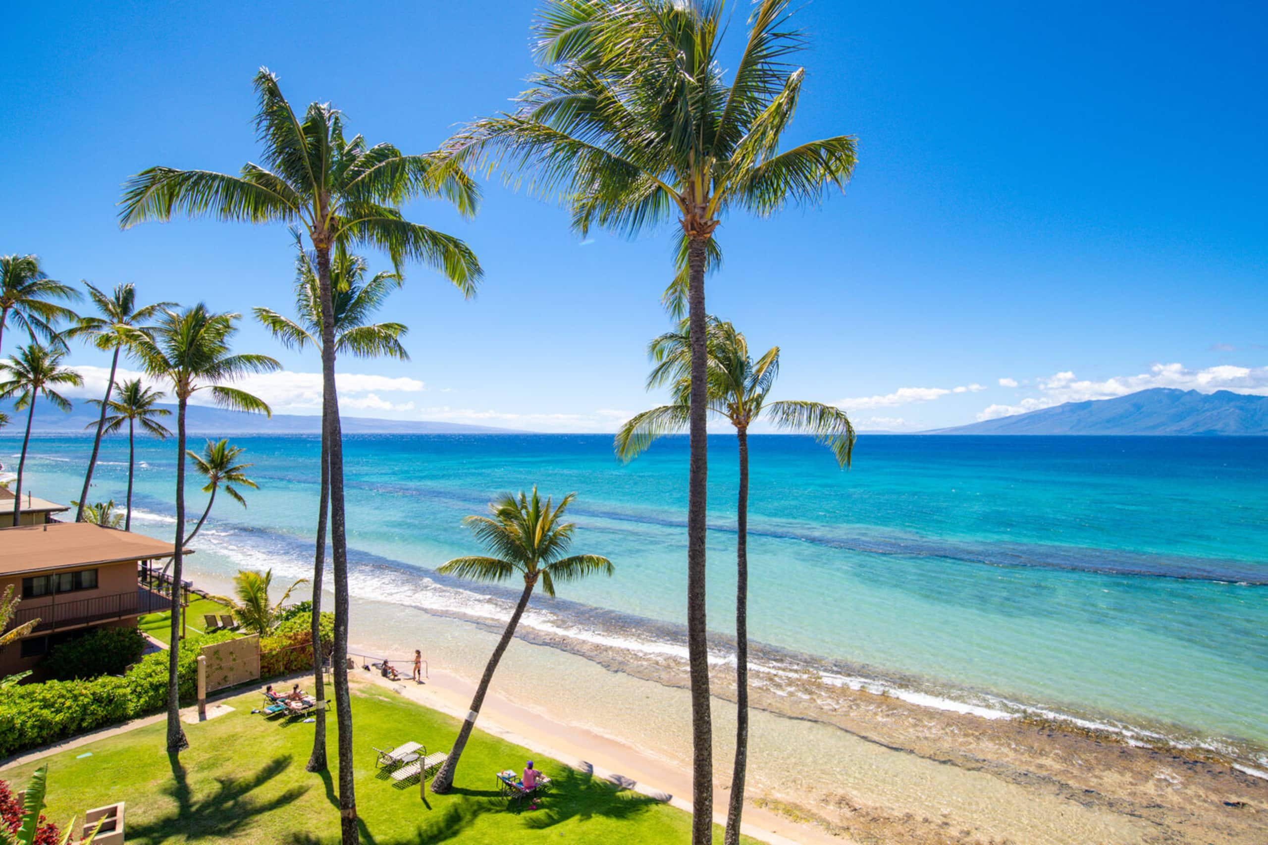 Condo in Lahaina · ★4.61 · 2 bedrooms · 3 beds · 2 private baths - Image 5