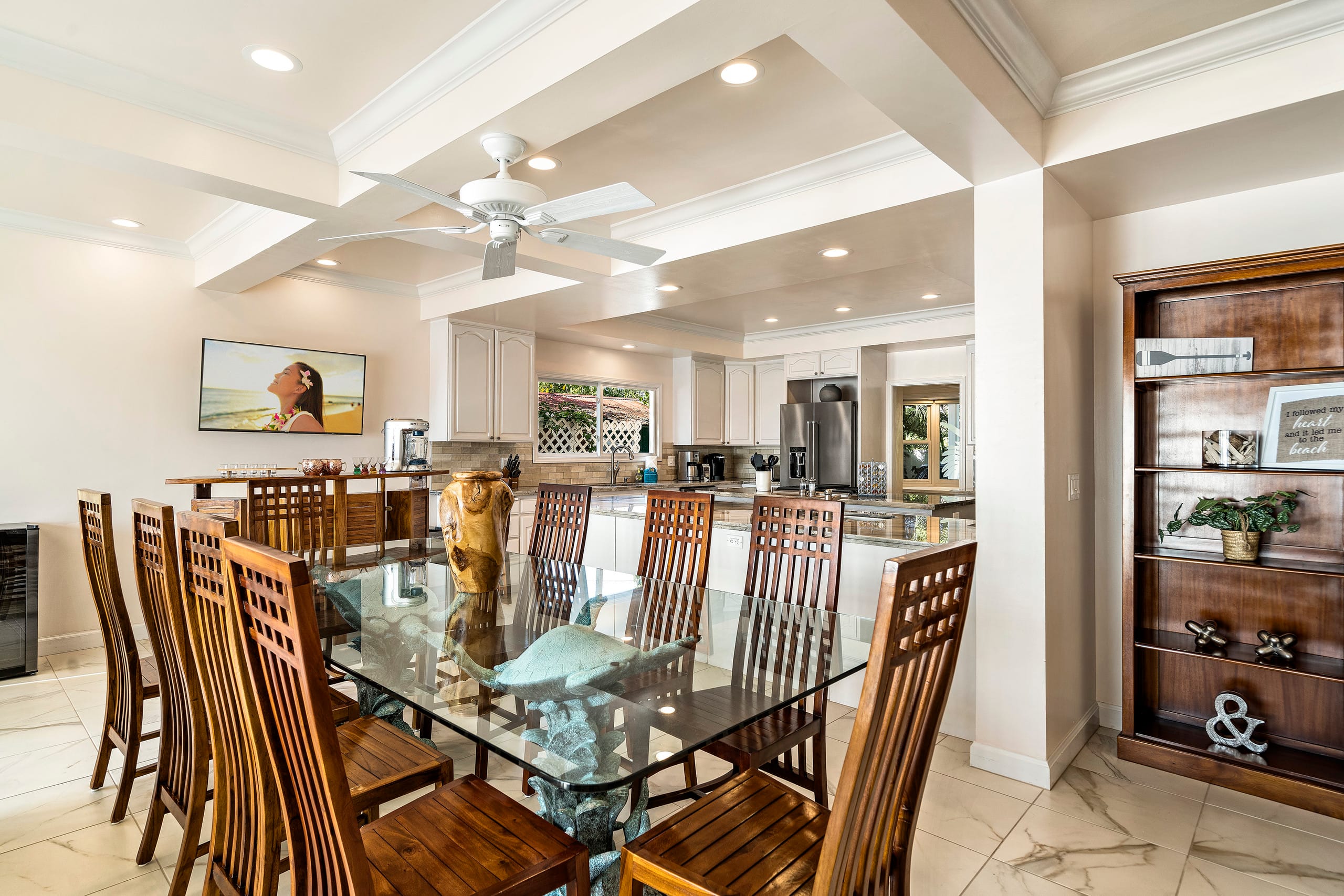 Home in Kailua-Kona · ★4.97 · 5 bedrooms · 9 beds · 6 baths - Image 10