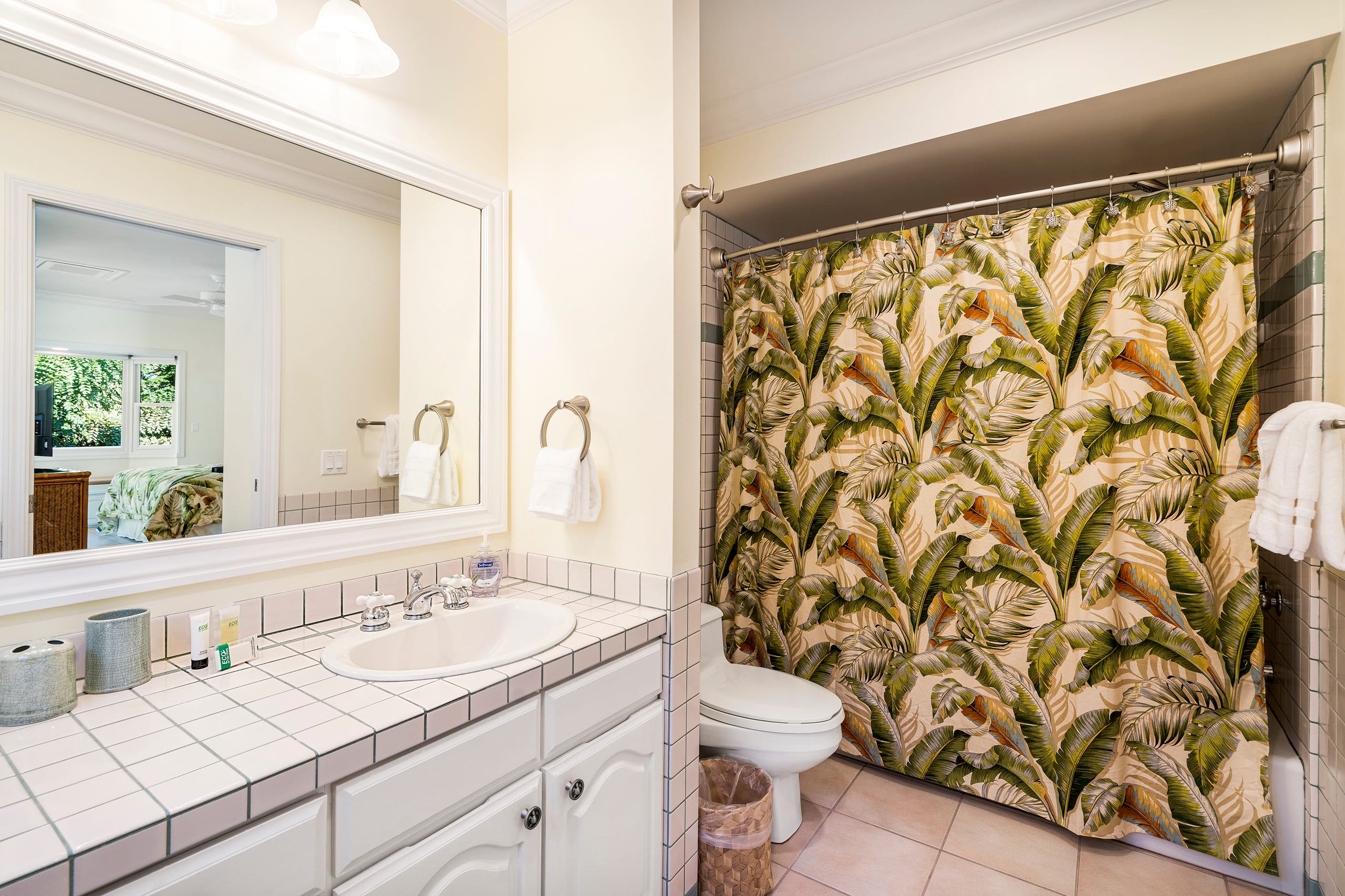 Home in Kailua-Kona · ★4.97 · 5 bedrooms · 9 beds · 6 baths - Image 43