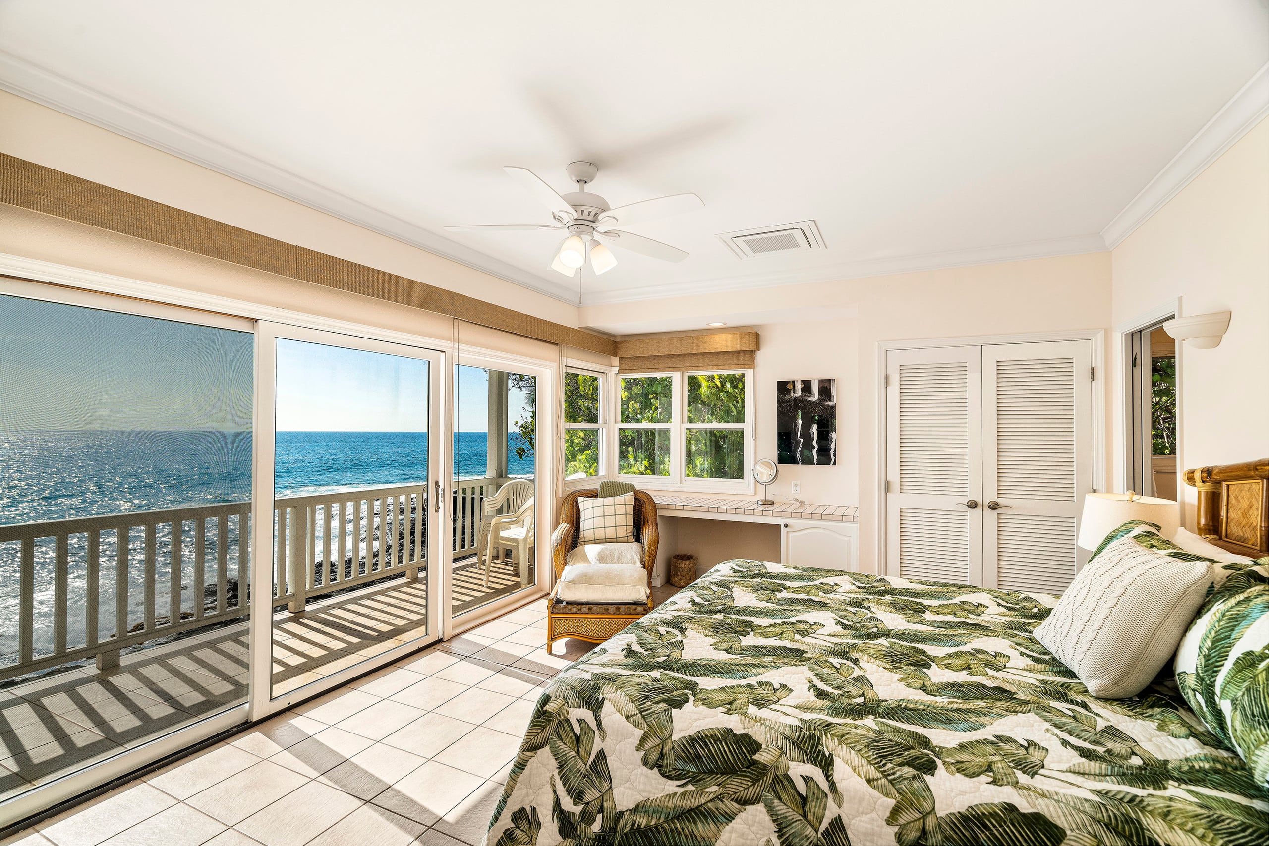 Home in Kailua-Kona · ★4.97 · 5 bedrooms · 9 beds · 6 baths - Image 35