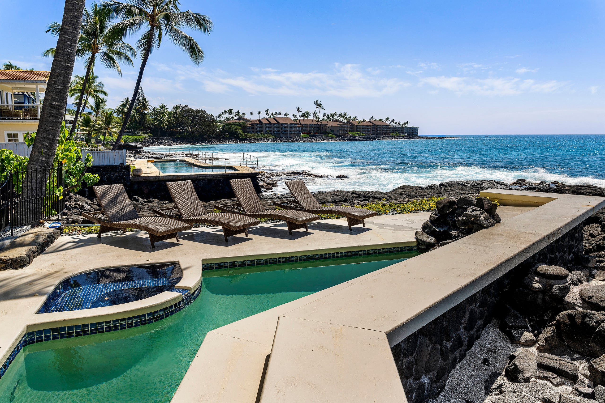 Home in Kailua-Kona · ★4.97 · 5 bedrooms · 9 beds · 6 baths - Image 53
