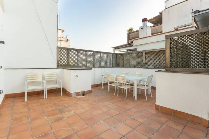 Sagrada Familia| Spacious 4BD with private Terrace gallery image 2