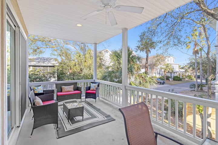 Coastal Townhome: Steps To Beach Crossover - Tybee Island, GA