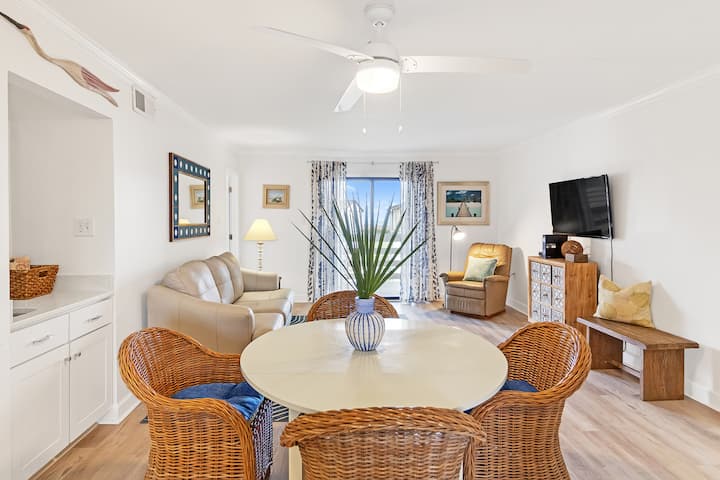 Oceanview Escape W/ Pool & Beach Access - Tybee Island, GA