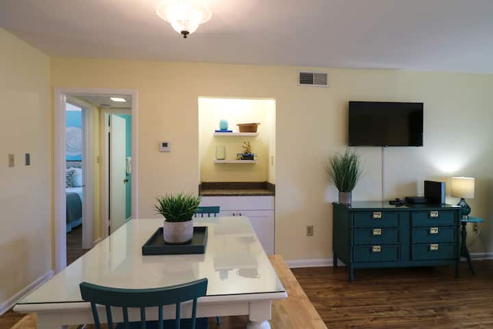 Lighthouse Retreat  Pool, Porch & Beach Access - Tybee Island, GA