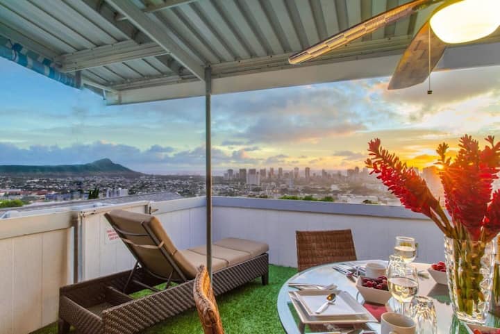 Hale Mahalo: Cozy 3br Ocean View Home W/hot Tub - Honolulu