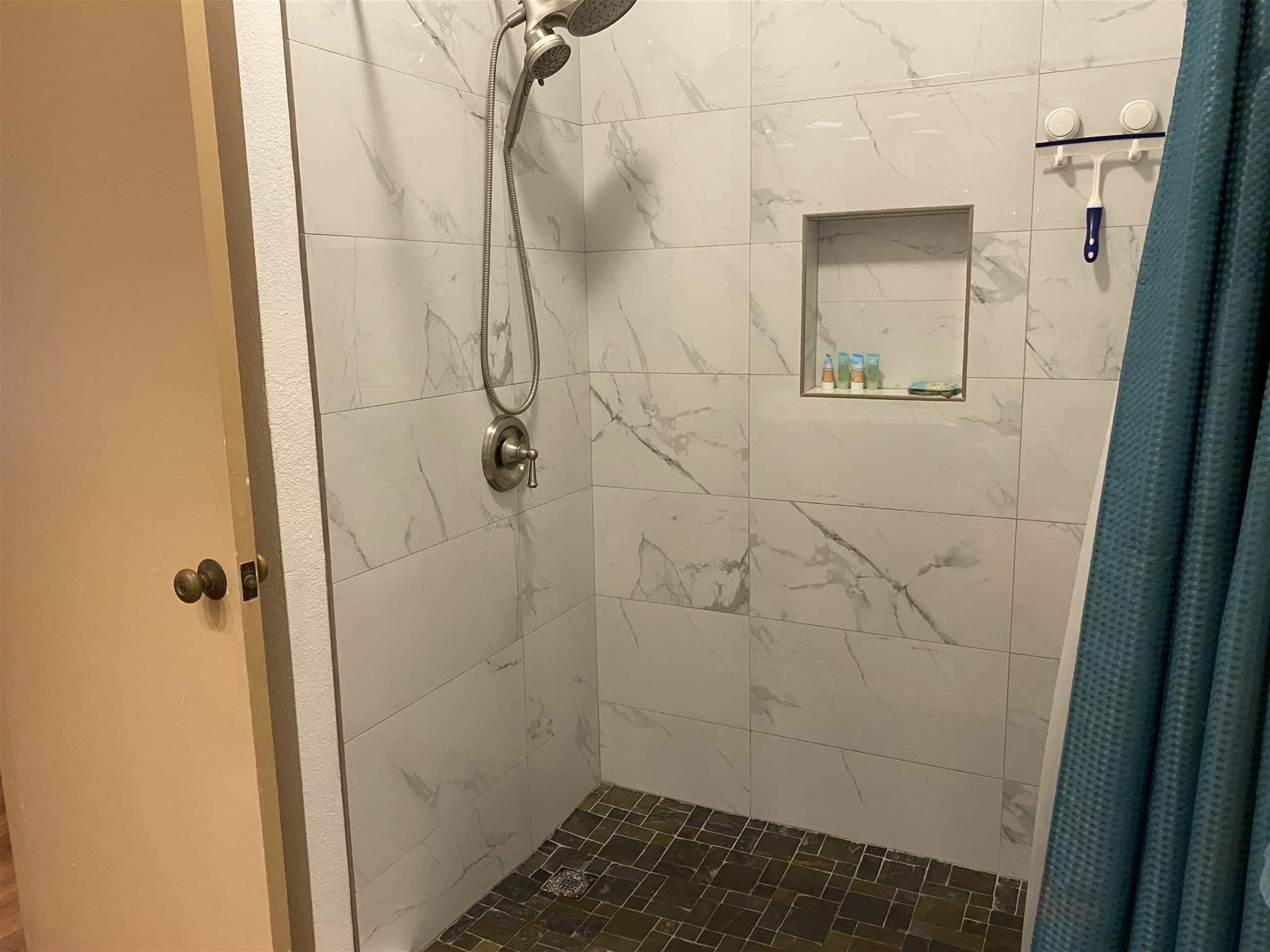 Condo in Kapaa · ★4.8 · 1 bedroom · 2 beds · 1.5 shared baths - Image 15