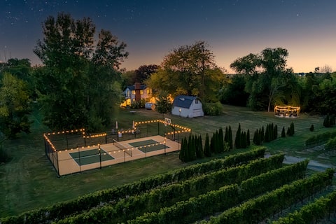 The Pearl on Vines: Pickleball Court-Hot Tub-Sauna
