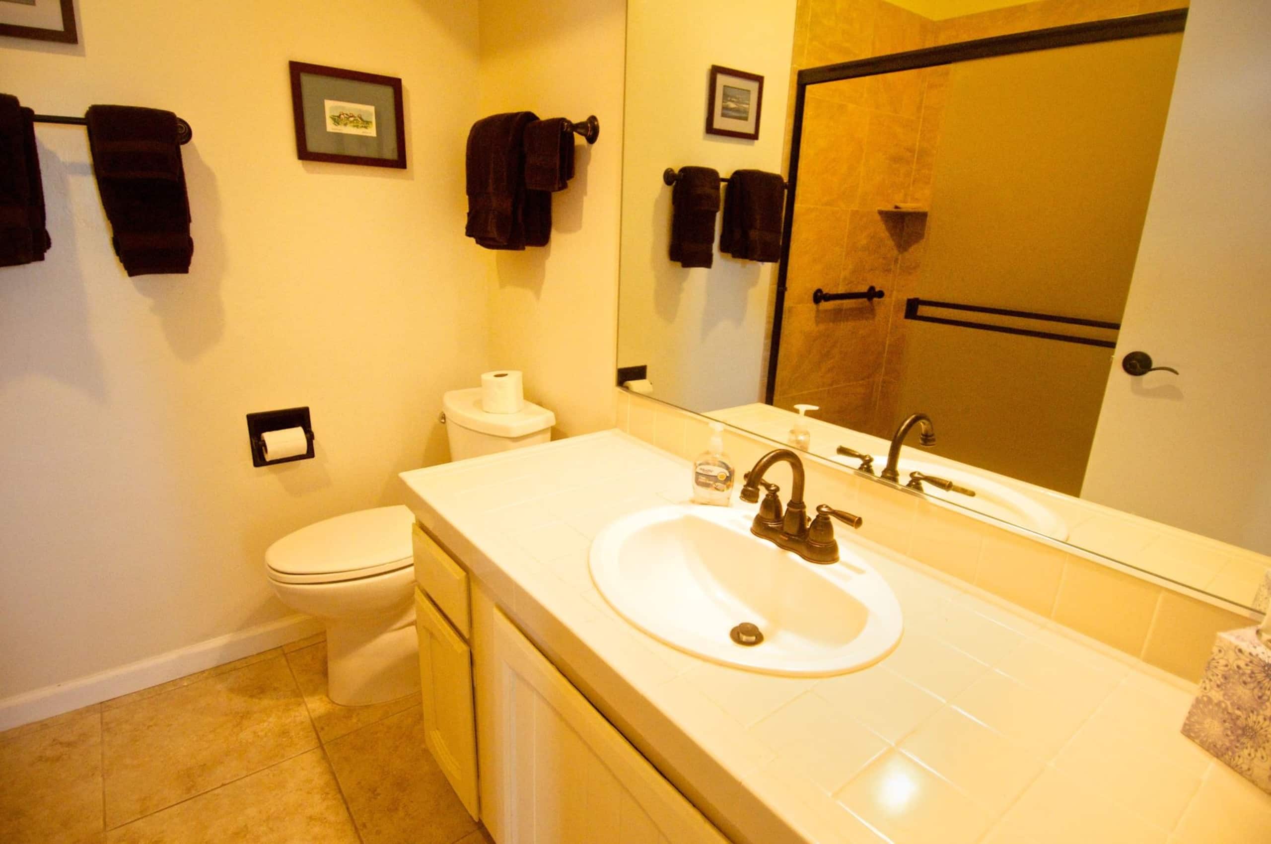 Condo in Kapaa · ★5.0 · 1 bedroom · 2 beds · 1.5 shared baths - Image 10