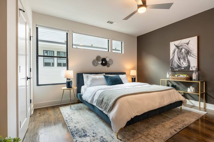 The Sanctuary at Wedgewood | Walk to Vandy, Belmon gallery image 3