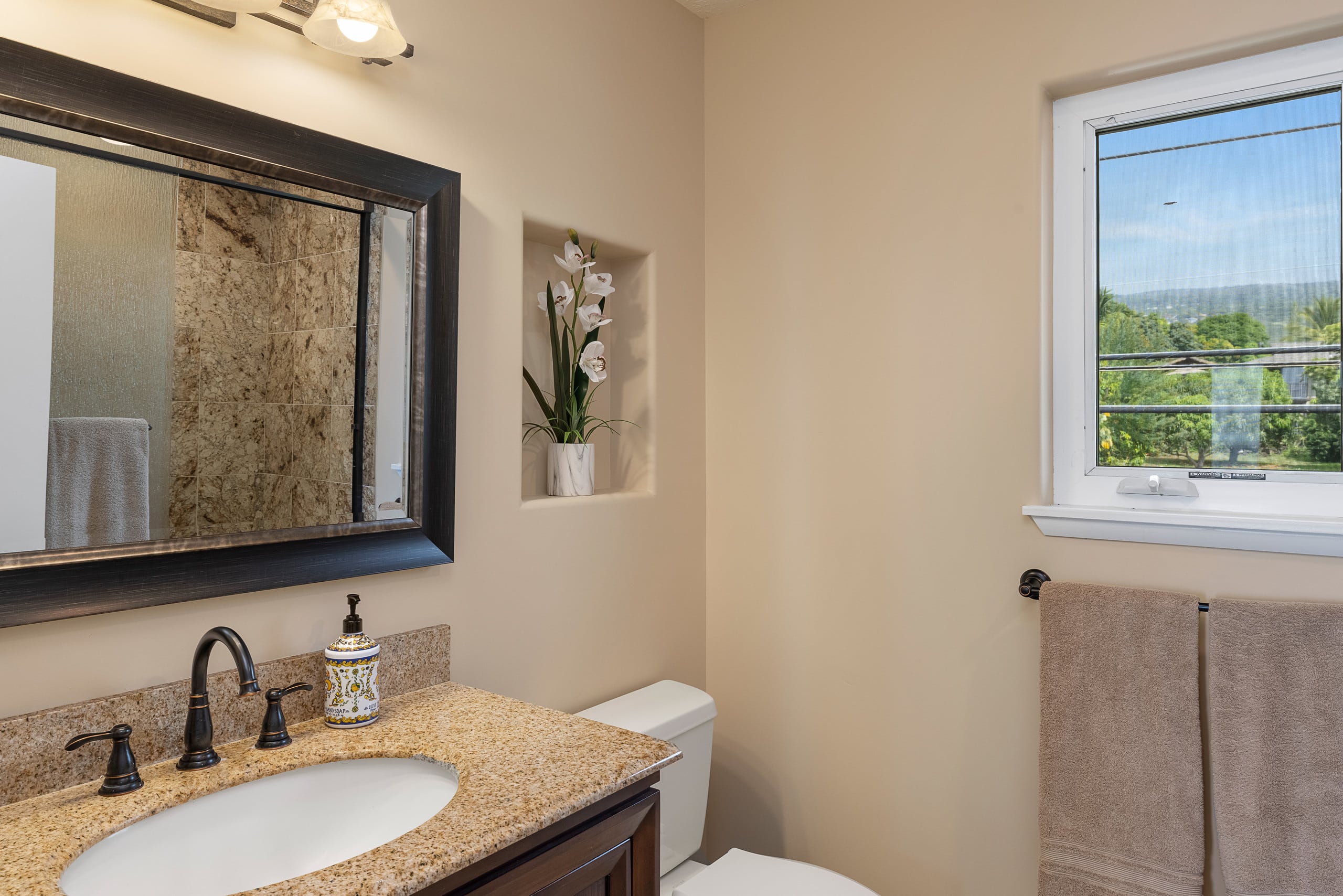 Home in Kailua-Kona · ★5.0 · 4 bedrooms · 5 beds · 3 baths - Image 27