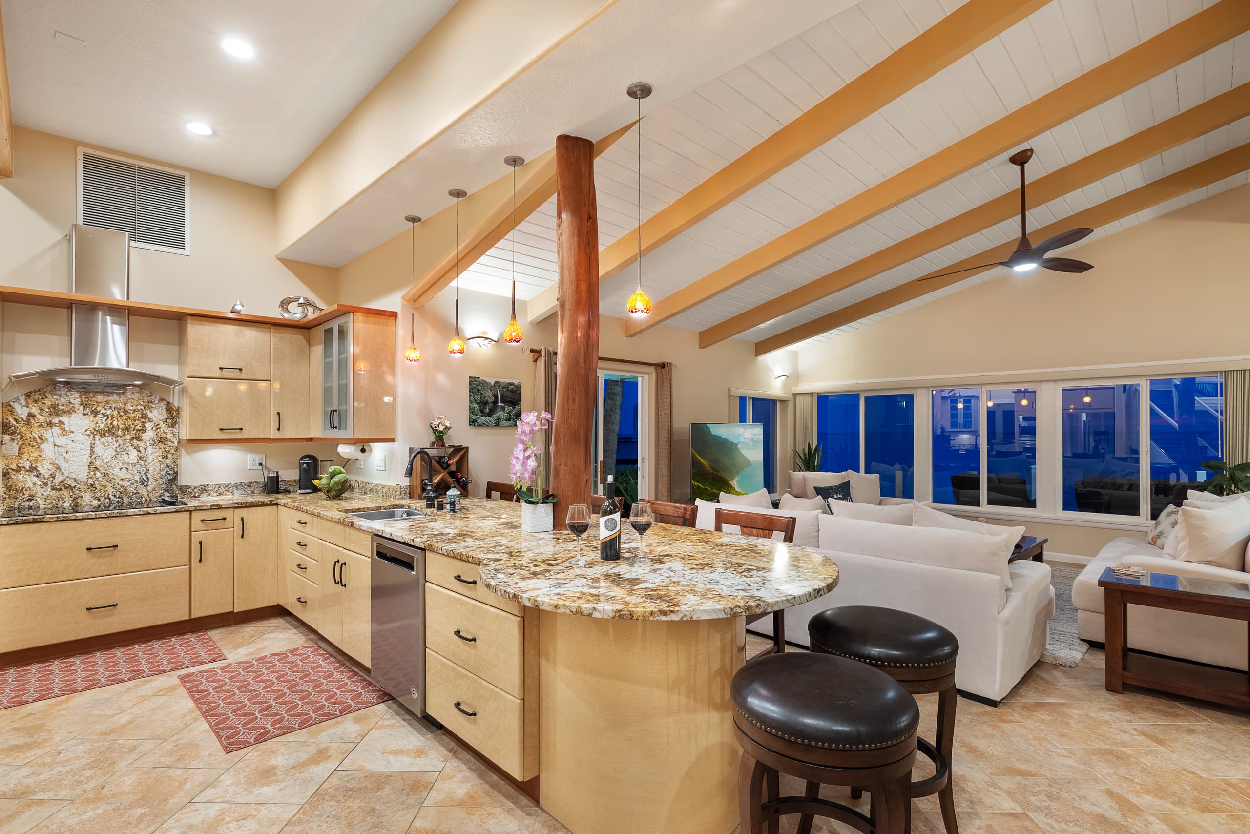 Home in Kailua-Kona · ★5.0 · 4 bedrooms · 5 beds · 3 baths - Image 16