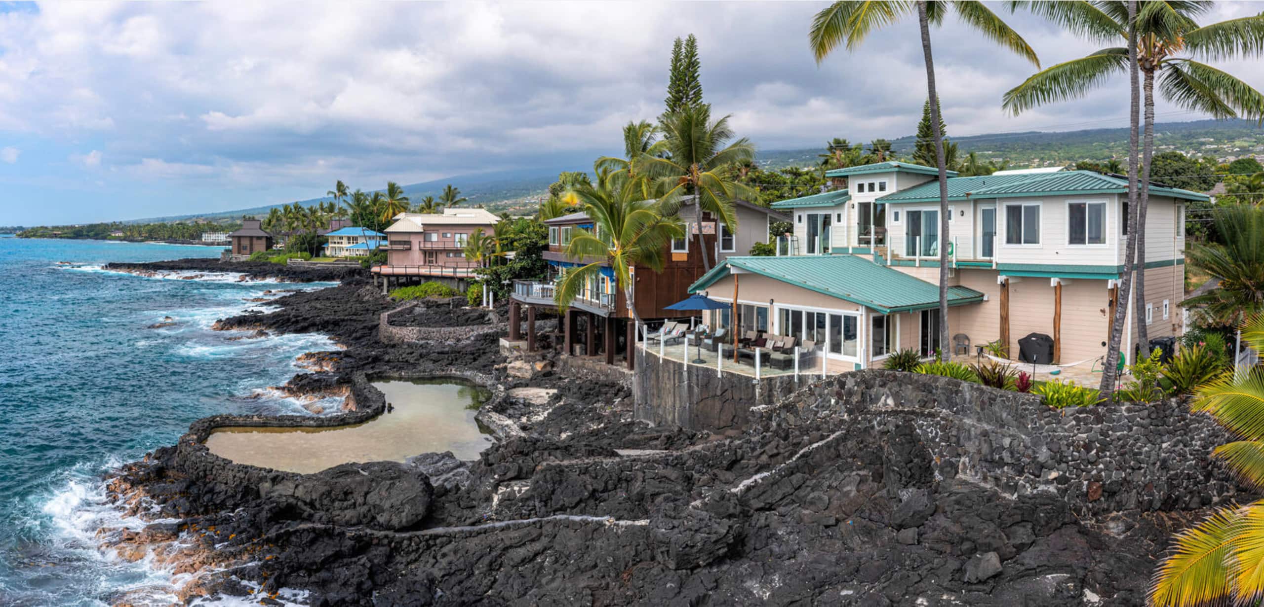 Home in Kailua-Kona · ★5.0 · 4 bedrooms · 5 beds · 3 baths - Image 1