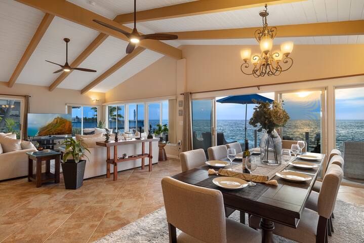 Amazing Oceanfront 4 Bedroom Home on Alii Drive! gallery image 5