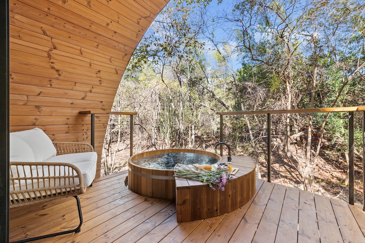 Enchanted Tree House! Pool - Tub - Off Main St. - Treehouses for Rent in  Fredericksburg, Texas, United States - Airbnb